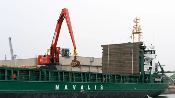 Mantsinen 140 töissä